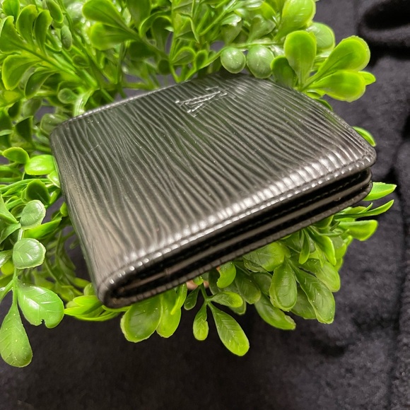 Louis Vuitton Epi Card Malletier - Picture 3 of 11